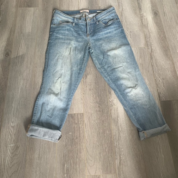 Size 28 GUESS 👖 crops - Picture 1 of 7